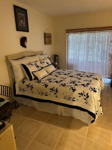 550 NW 78th Avenue 204, Margate, FL 33063