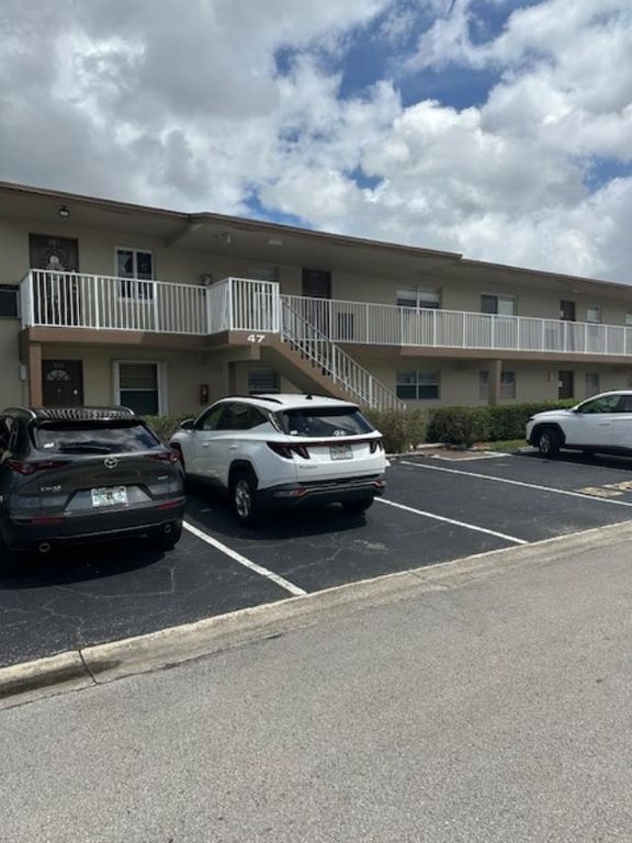 550 NW 78th Avenue 204, Margate, FL 33063