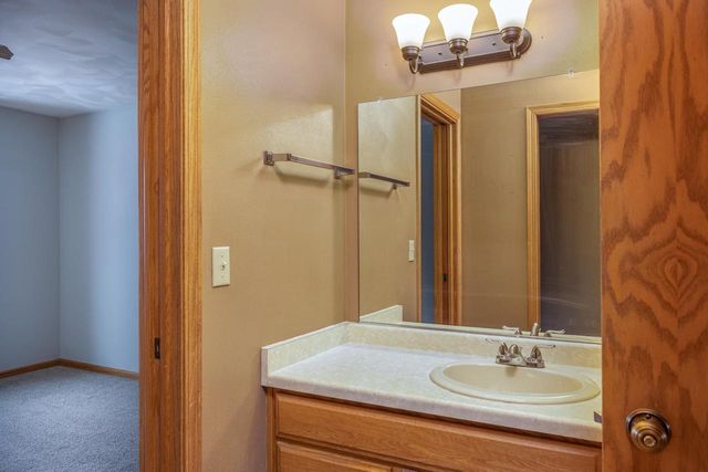 N9689 GINA DRIVE, Appleton, WI 54915