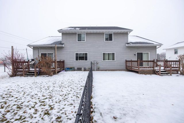 N9689 GINA DRIVE, Appleton, WI 54915