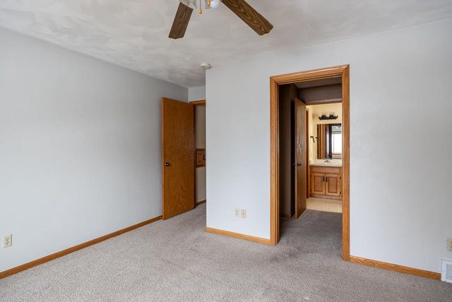 N9689 GINA DRIVE, Appleton, WI 54915