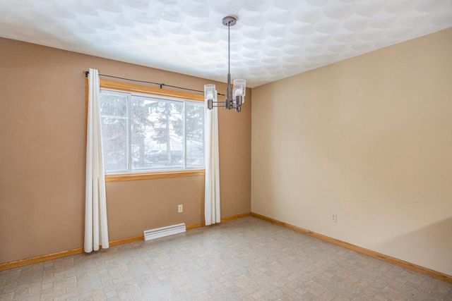 N9689 GINA DRIVE, Appleton, WI 54915