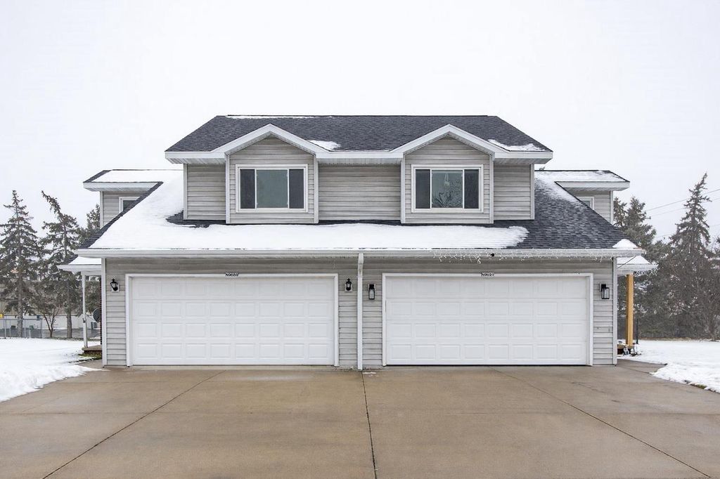 N9689 GINA DRIVE, Appleton, WI 54915