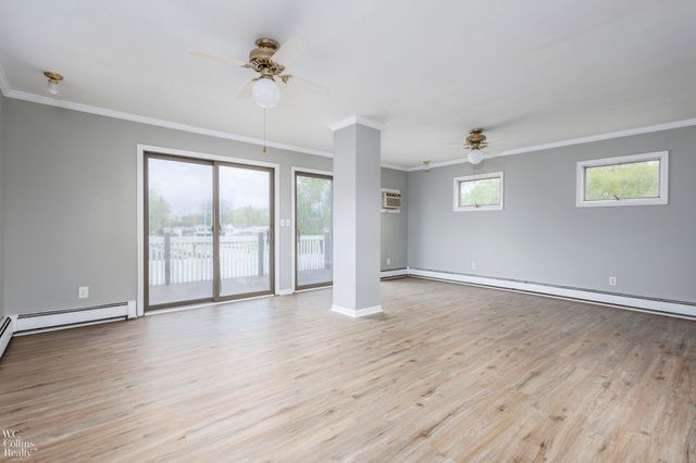17346 Common Road, Roseville, MI 48066
