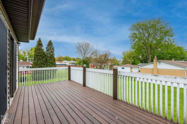17346 Common Road, Roseville, MI 48066