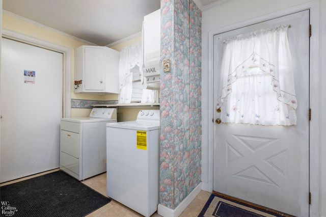 17346 Common Road, Roseville, MI 48066