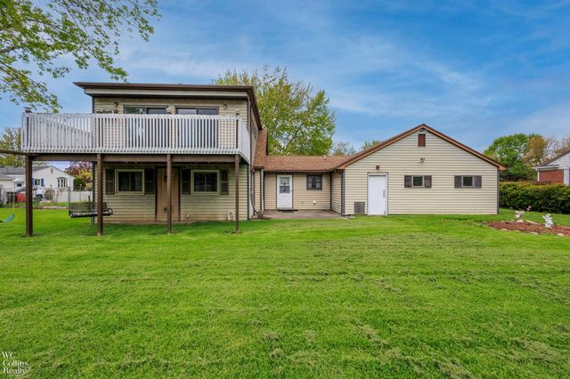 17346 Common Road, Roseville, MI 48066