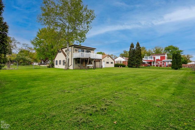 17346 Common Road, Roseville, MI 48066