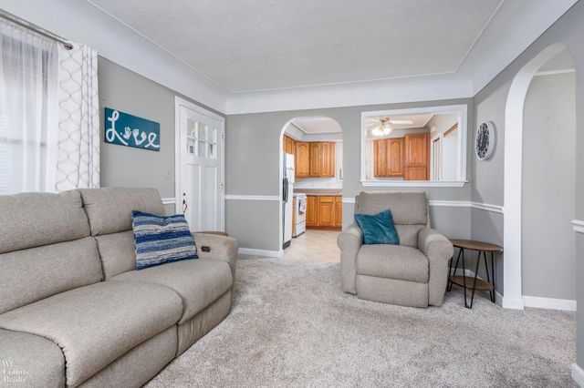 17346 Common Road, Roseville, MI 48066