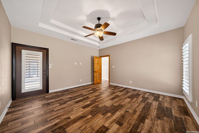 7033 Robin Hood Way, Schertz, TX 78154