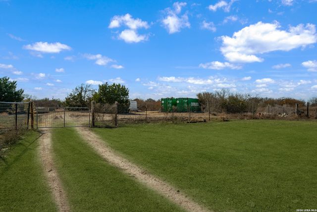 7033 Robin Hood Way, Schertz, TX 78154