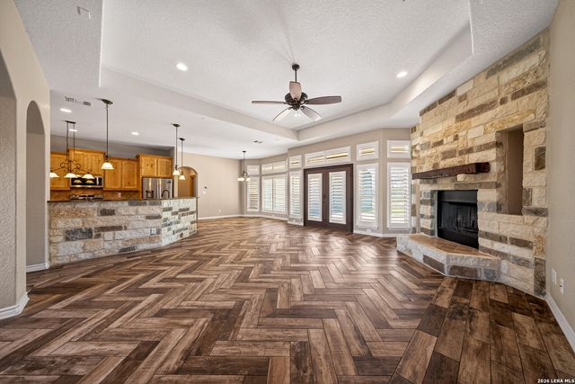 7033 Robin Hood Way, Schertz, TX 78154