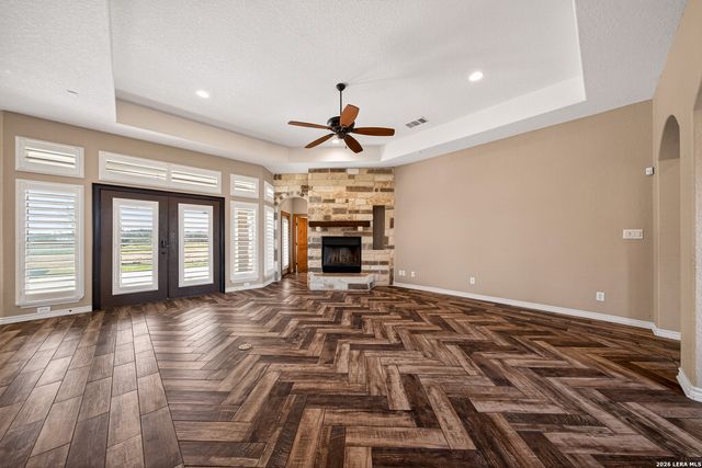 7033 Robin Hood Way, Schertz, TX 78154