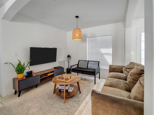 305 FERN COURT, Kissimmee, FL 34759