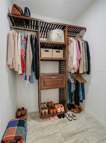 305 FERN COURT, Kissimmee, FL 34759