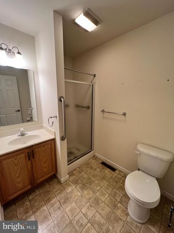 413 THRUSH DR, Manheim, PA 17545