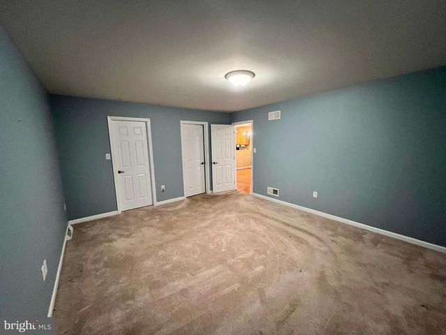 413 THRUSH DR, Manheim, PA 17545