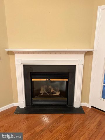 413 THRUSH DR, Manheim, PA 17545