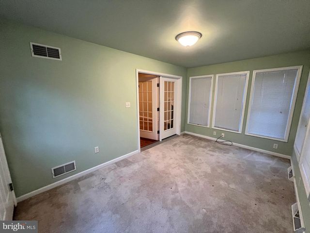 413 THRUSH DR, Manheim, PA 17545