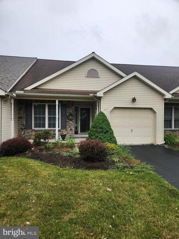 413 THRUSH DR, Manheim, PA 17545