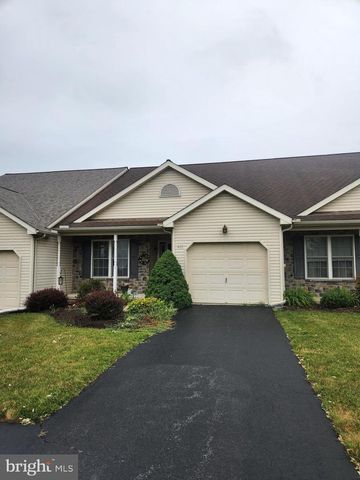 413 THRUSH DR, Manheim, PA 17545