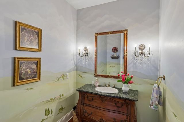 2208 S Villa DRIVE, Hampton, PA 15044