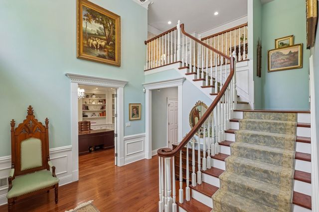 2208 S Villa DRIVE, Hampton, PA 15044