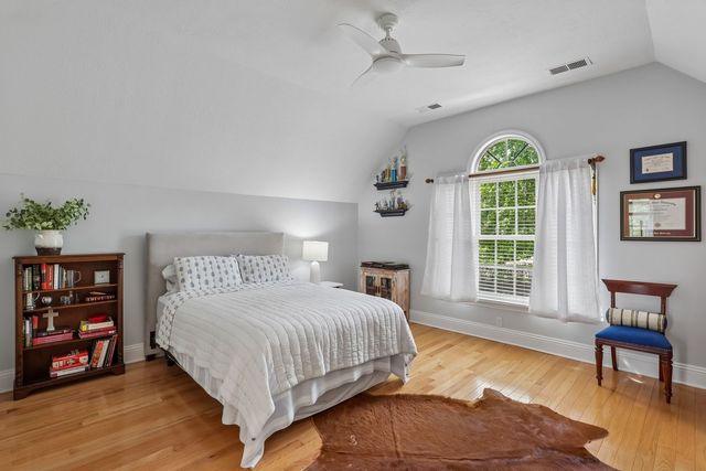 2208 S Villa DRIVE, Hampton, PA 15044