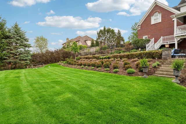 2208 S Villa DRIVE, Hampton, PA 15044