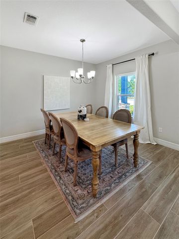 214 N Mahan, Richwood, TX 77531