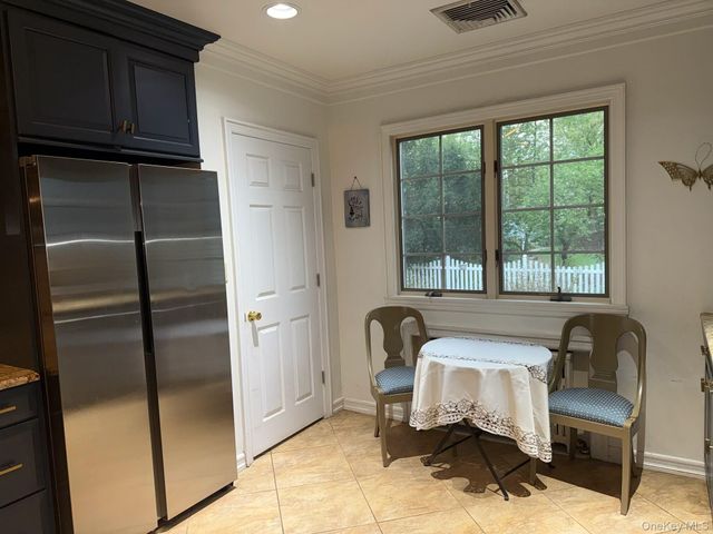 37 Eimer Street, Tappan, NY 10983