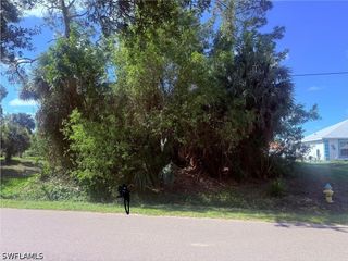 Watova AVE, North Port, FL 34286