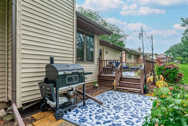 1747 Arnold Avenue, Rockford, IL 61108