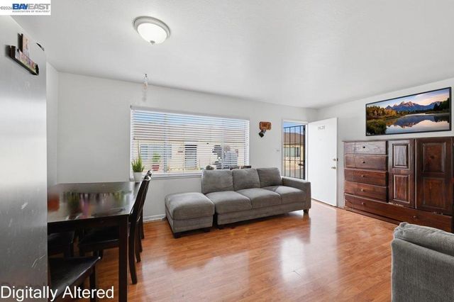 1617 Pacific Ave, San Leandro, CA 94577
