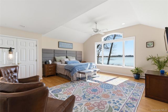 24 Bevin Road, Northport, NY 11768