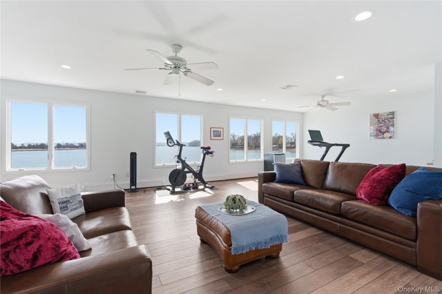 24 Bevin Road, Northport, NY 11768