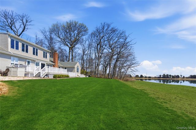 24 Bevin Road, Northport, NY 11768