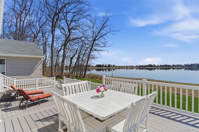 24 Bevin Road, Northport, NY 11768
