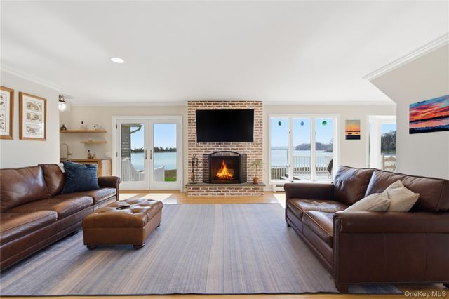 24 Bevin Road, Northport, NY 11768
