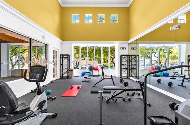 450 S Park Rd 5-206, Hollywood, FL 33021