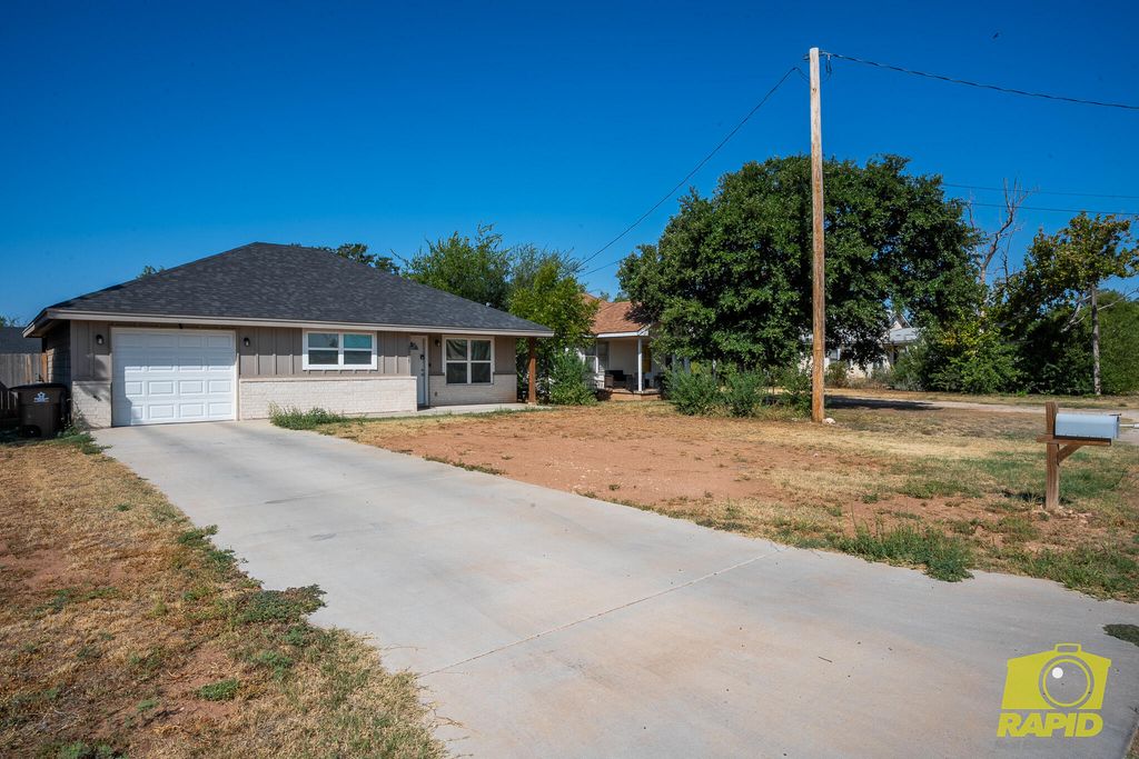 Image 4 of property listing at 2707 N Magdalen Street, San Angelo, TX 76903