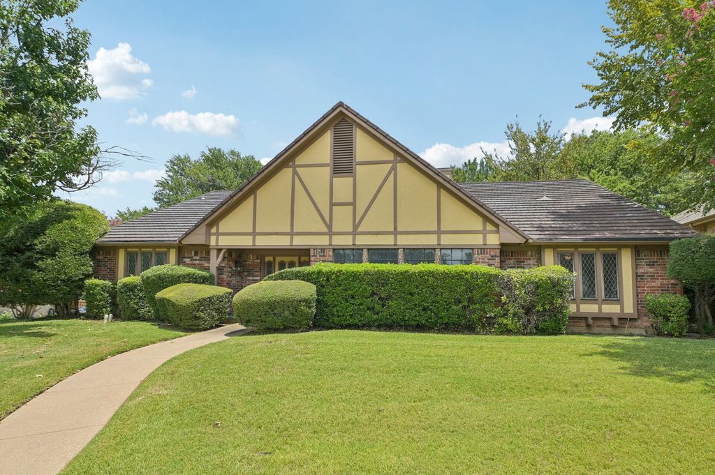 3911 Windermere Drive, Colleyville, TX 76034