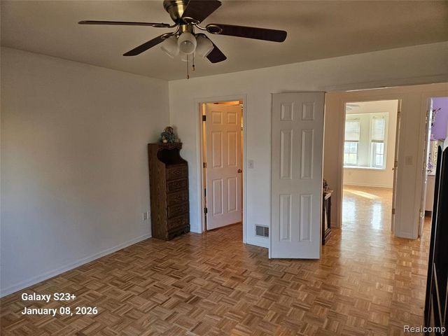 231 Kathy Circle, Linden, MI 48451