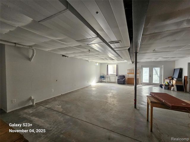 231 Kathy Circle, Linden, MI 48451