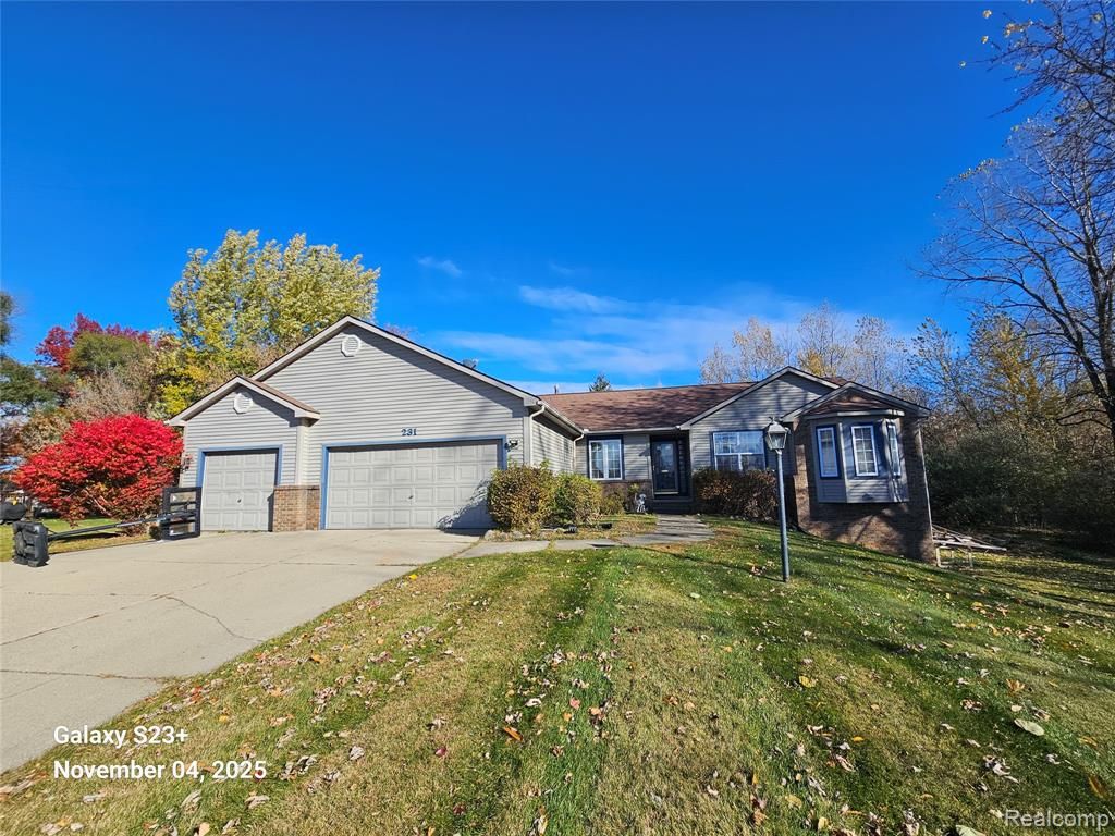231 Kathy Circle, Linden, MI 48451