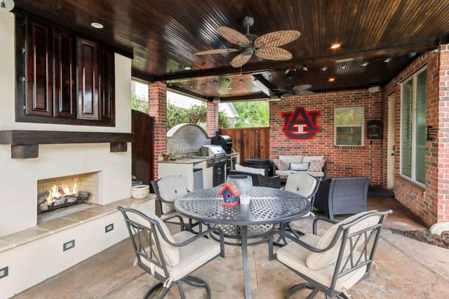 2014 Mountain Aspen Lane, Houston, TX 77345