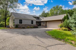 416 N Glover Road, Hudson, WI 54016