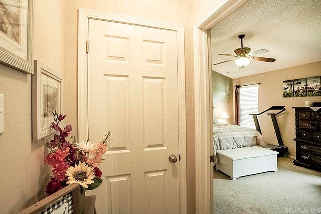 75 Redleaf Circle, Little Rock, AR 72210