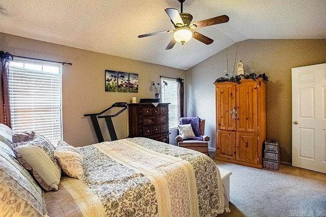 75 Redleaf Circle, Little Rock, AR 72210