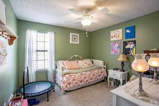 75 Redleaf Circle, Little Rock, AR 72210